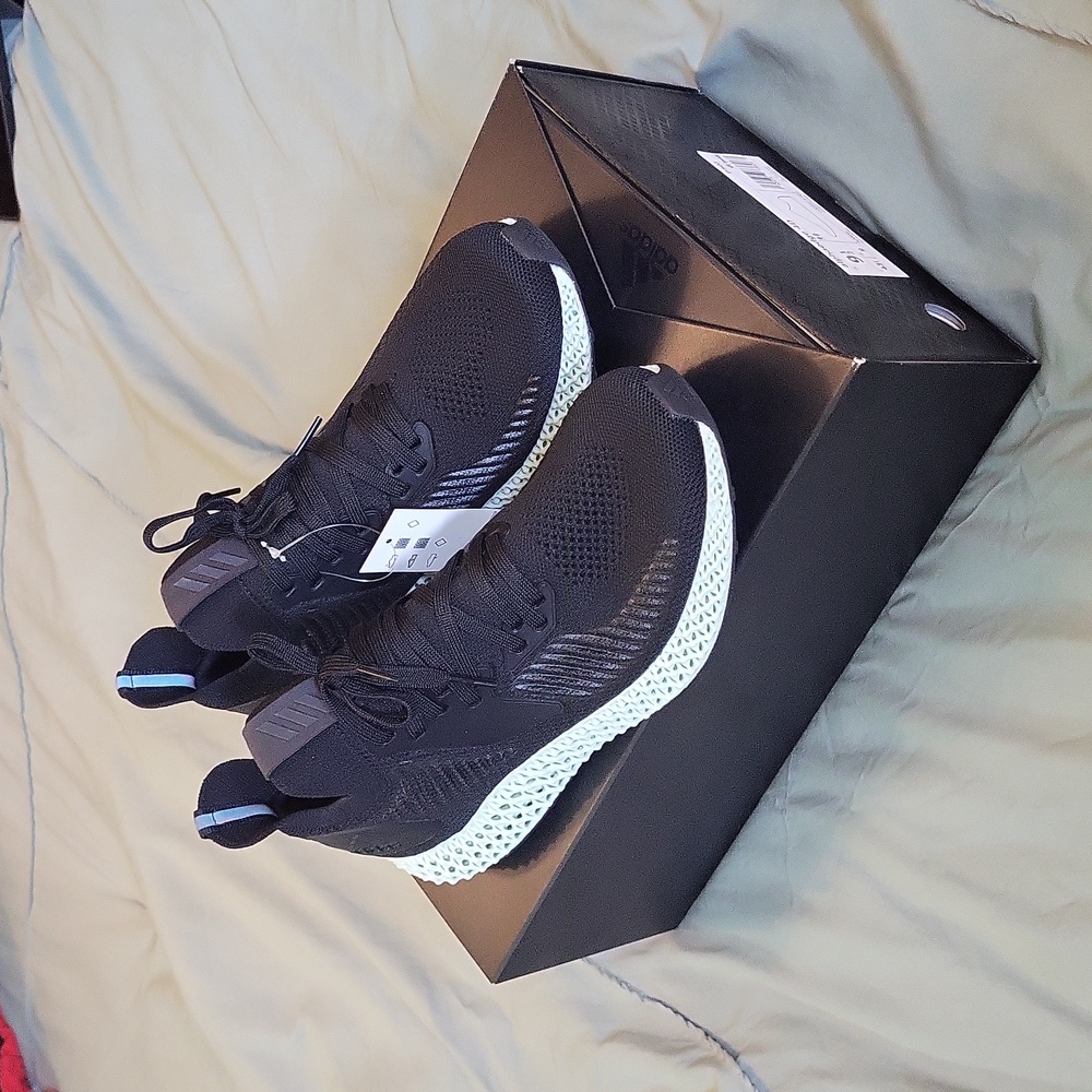 Adidas alphaedge 4D